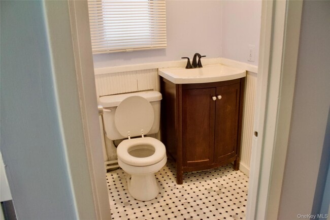 Building Photo - 927 Jackson Ave