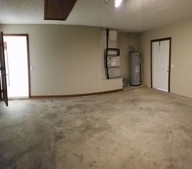 Building Photo - 40 Hemlock Trace