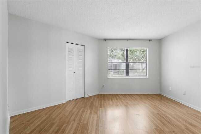 Building Photo - 3966 Atrium Dr