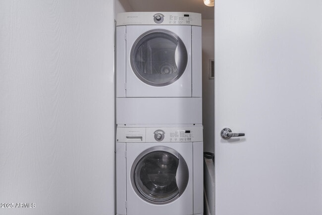 Building Photo - 7601 E 2nd St