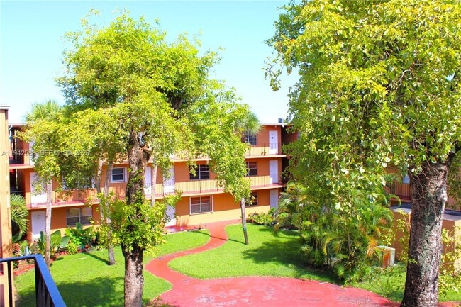 Building Photo - 1280 W 54th St