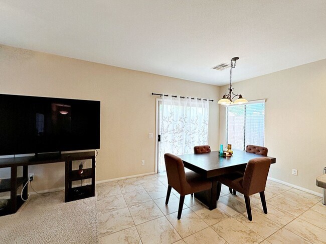 Building Photo - 3 BEDROOM + LOFT HOME IN GATED COMMUNITY I...