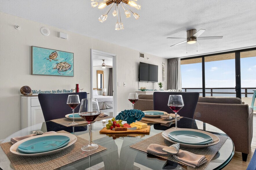 Building Photo - 3859 S Atlantic Ave