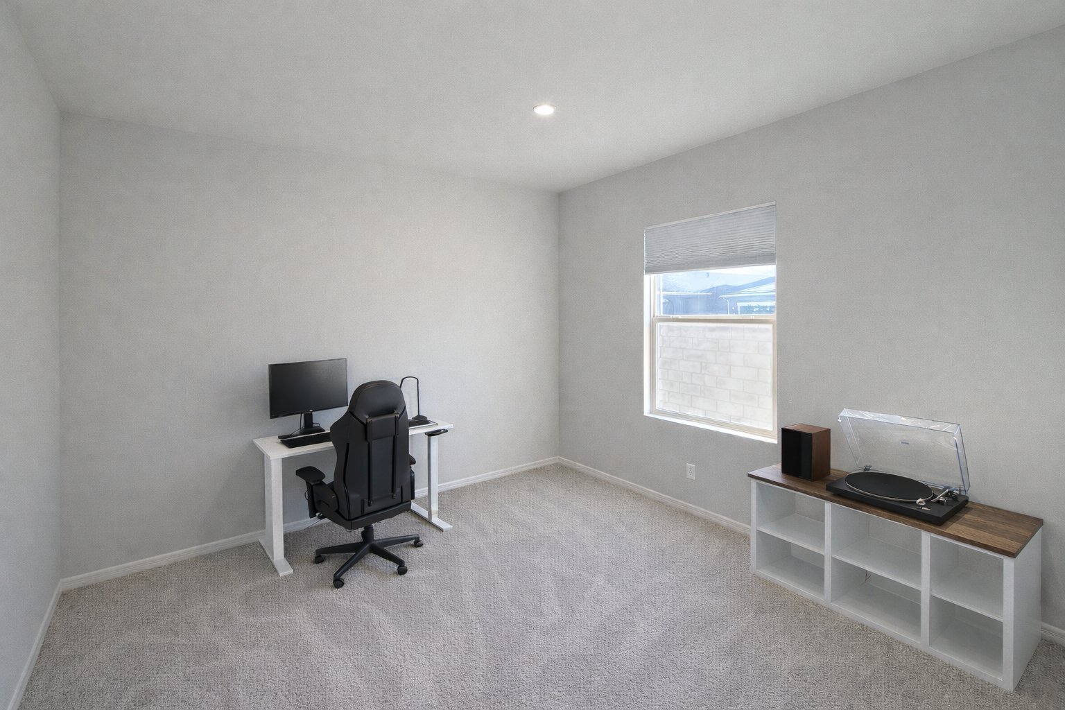 Building Photo - 13011 E Sunflower Ln