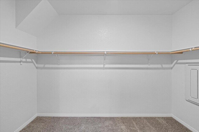 Building Photo - 20221 Heinrich Ln