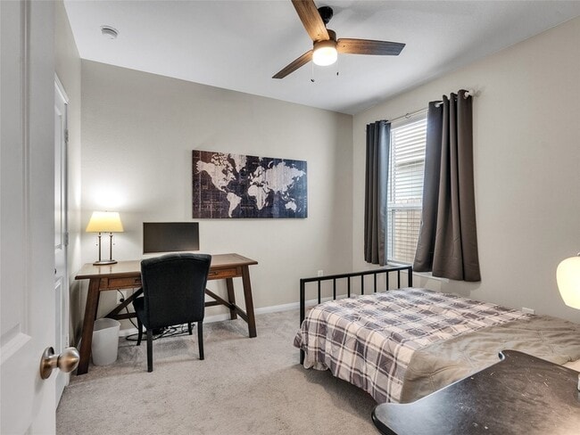 Building Photo - 25623 Balsamroot Dr