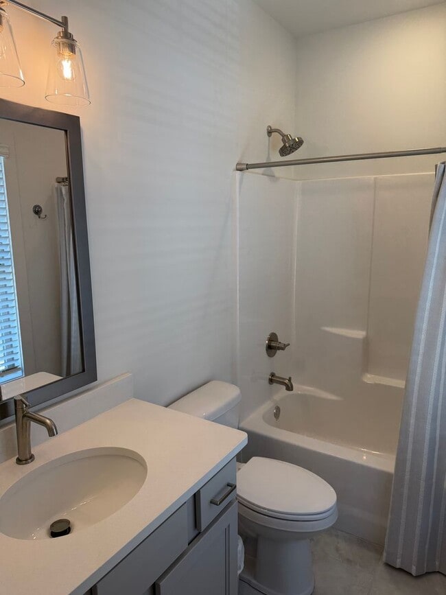 Building Photo - 1218 Tigers Tail Trl