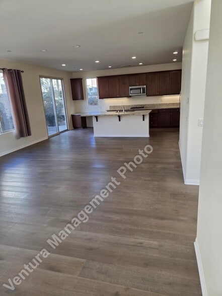 Building Photo - 13347 Stonebridge Ct