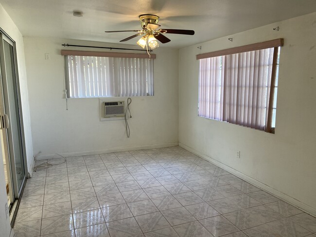 Building Photo - 6903 Creamery Ln