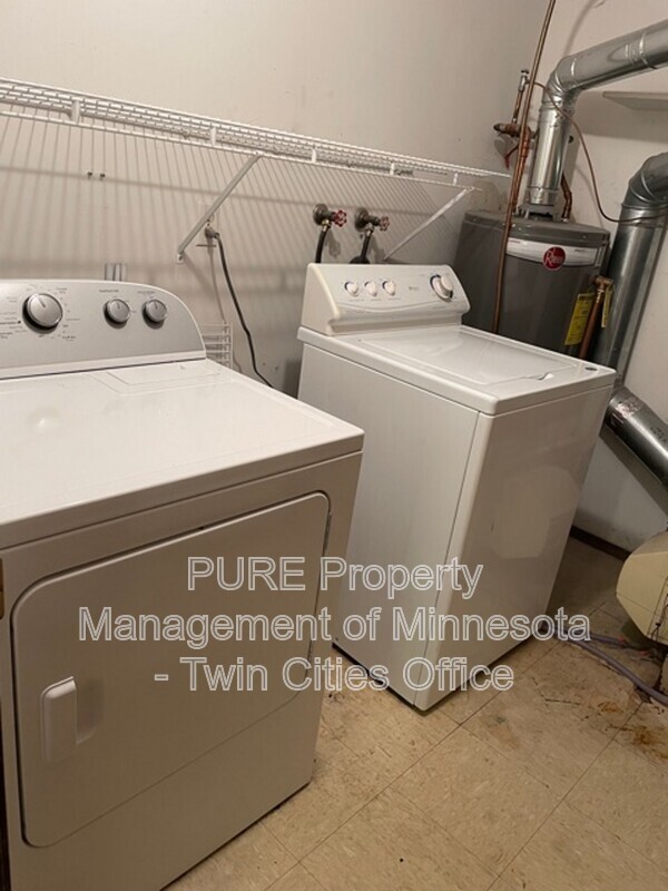 Building Photo - 14317 Fairway Dr
