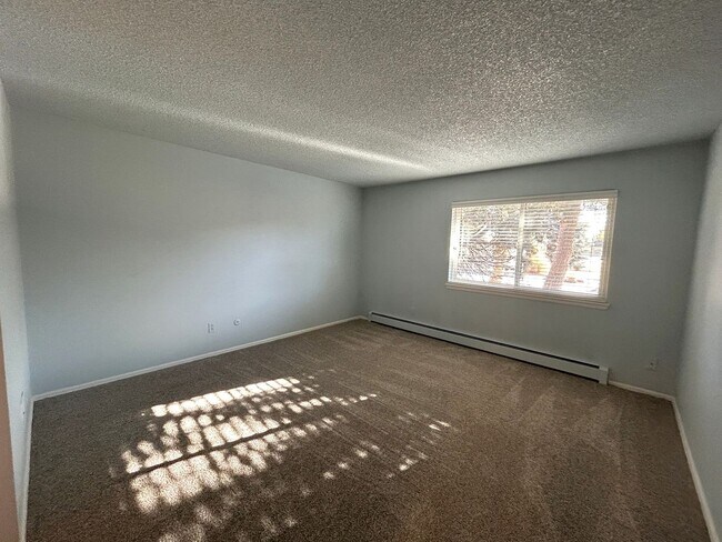 Building Photo - $200 Off First Month! 2 Bed Fort Collins Townhome with Garage & Premium Amenities
