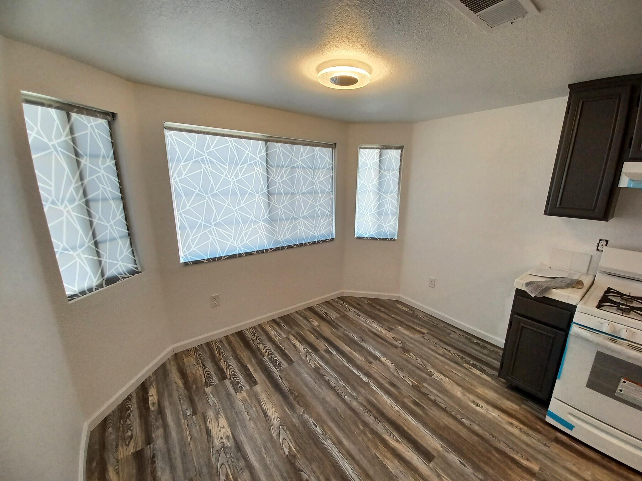 Building Photo - 583 Hildale Cir