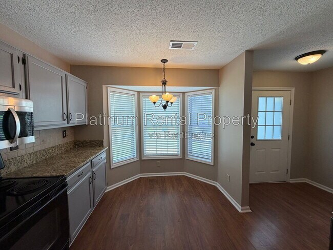 Building Photo - 5116 Laurel Bridge Ct SE