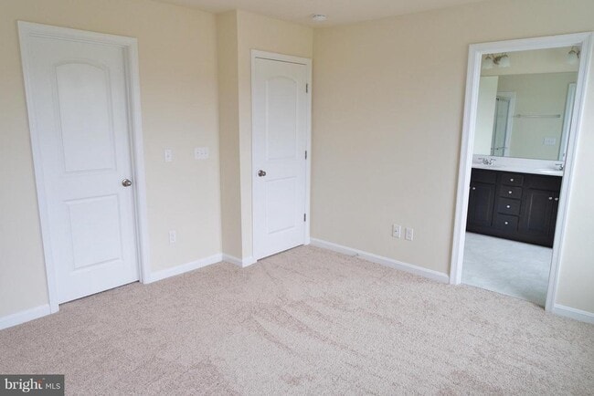 Building Photo - 48 Niblick Square