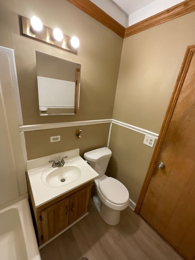 Building Photo - 4804 E 84th St