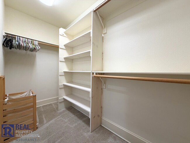 Building Photo - 17423 SW Montague Way