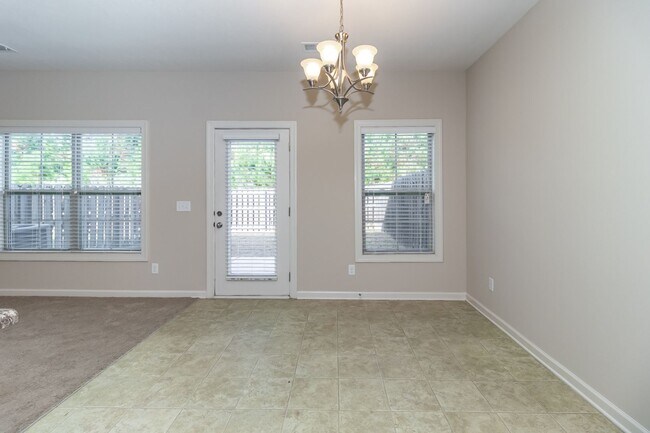 Building Photo - Beautiful 3 bedroom Townhome in Grovetown!