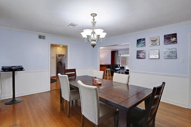 Building Photo - 1315 Kimwood Dr