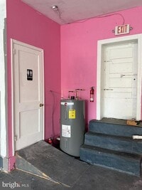 Building Photo - 2903 Edgmont Ave