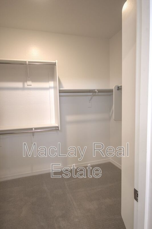 Building Photo - 21326 W Roanoke Ave