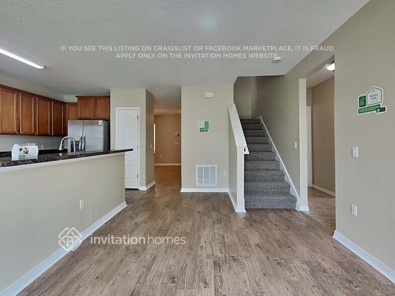 Building Photo - 6914 Glenbrook Dr