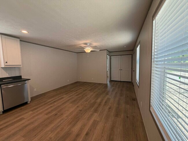 Building Photo - 4011 Underwood Ct