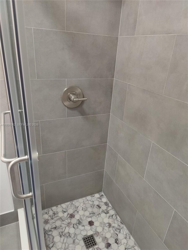 Building Photo - 1400 NW 2nd Ave