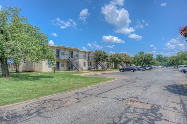 Building Photo - Willow Park