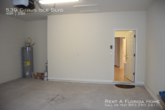 Building Photo - 539 Citrus Isle Blvd