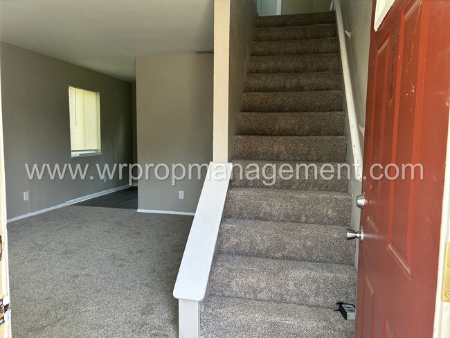 Building Photo - 470-476 2nd Street