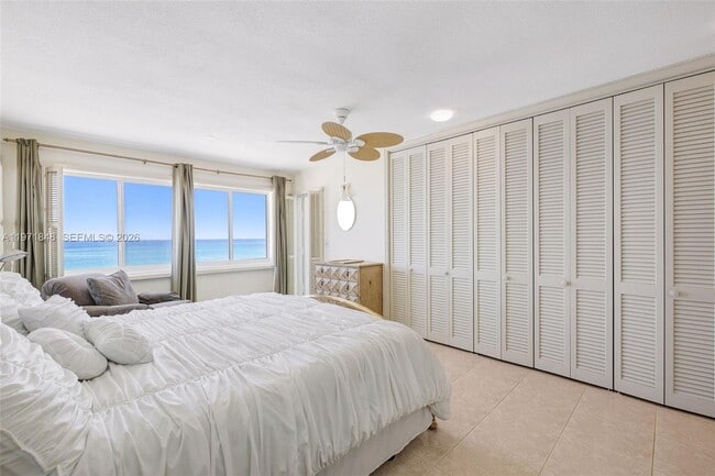 Building Photo - 2001 S Surf Rd