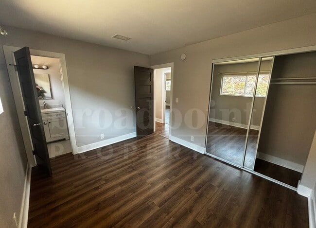Building Photo - 5000 Macario Dr