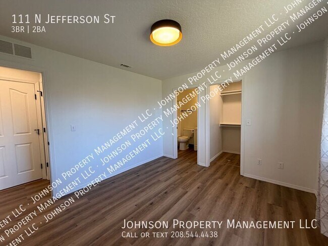 Building Photo - 111 N Jefferson St