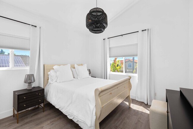 Building Photo - 2113 Harriman Ln