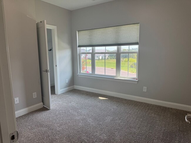Building Photo - Cute 4BR Home in Perfect Location