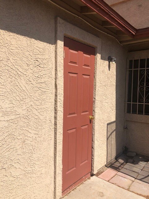 Building Photo - Very Nice 2 Story, 2 Bedroom, 1 Bath Townh...