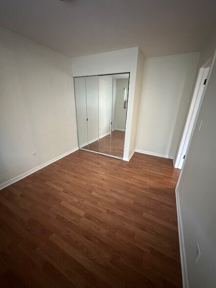 Building Photo - Royal Oak Crossings at Main