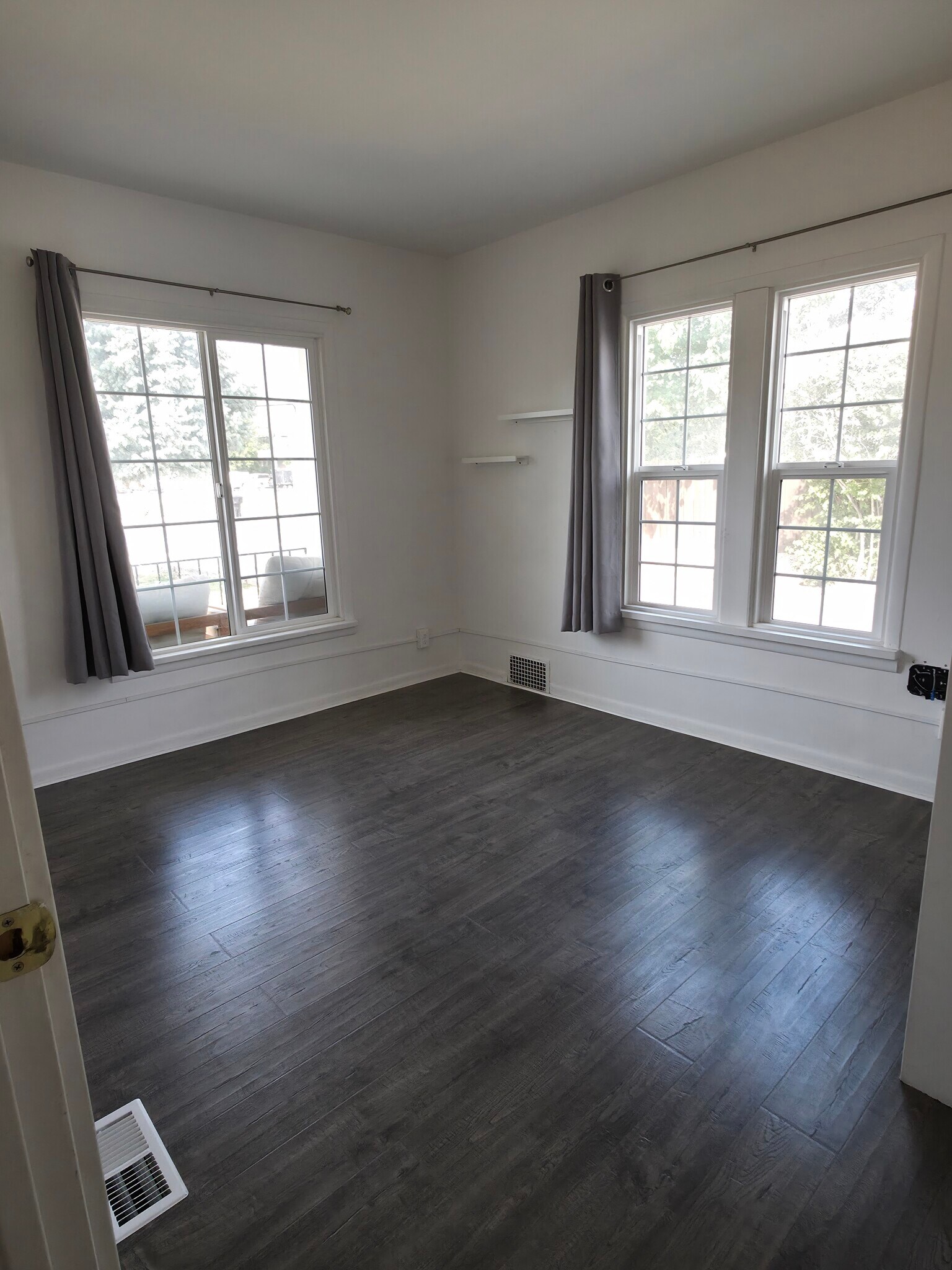 Building Photo - 163 W 400 S