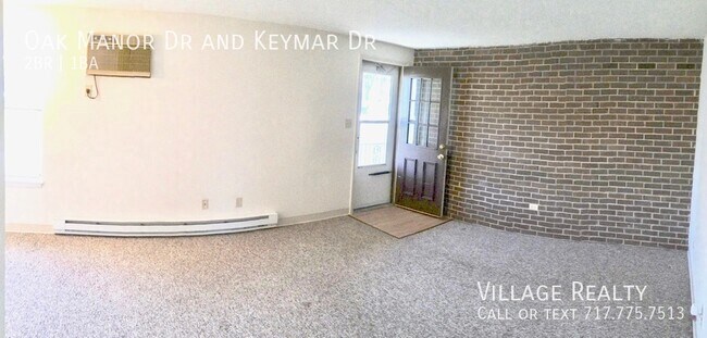 Building Photo - Top Floor! Most utilities included! Large ...