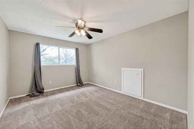 Building Photo - 519 Asheboro Dr