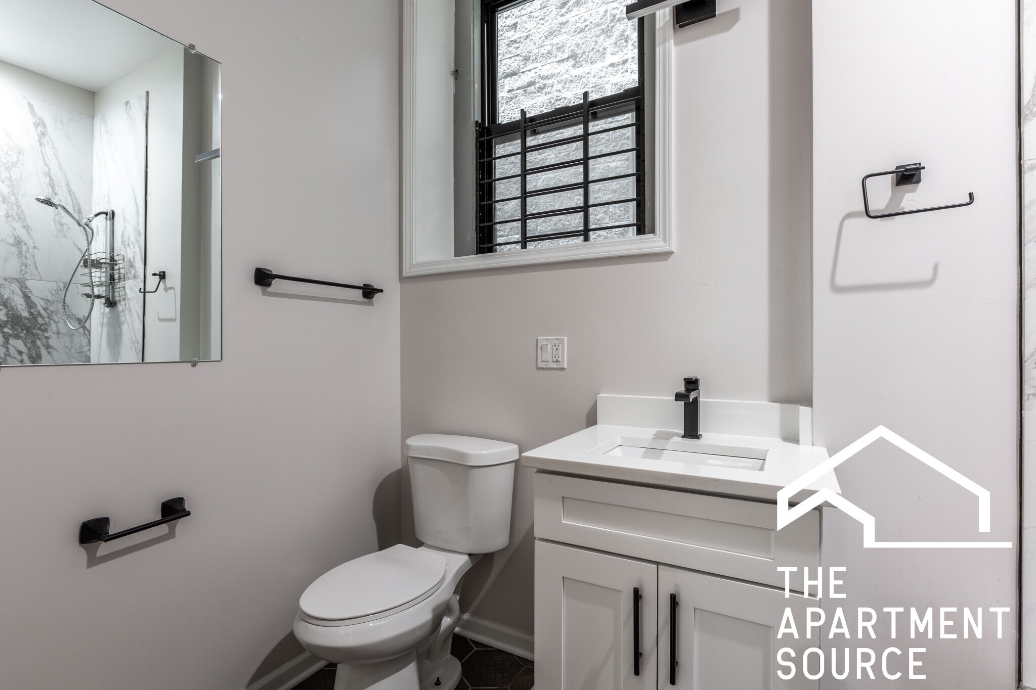 Building Photo - 2701 W Thomas St