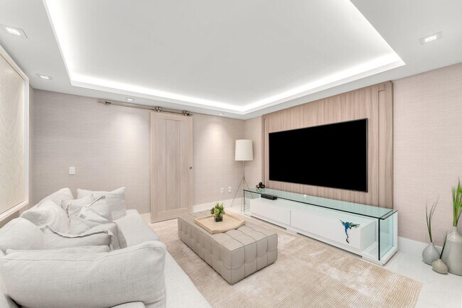 Building Photo - 17301 Biscayne Blvd