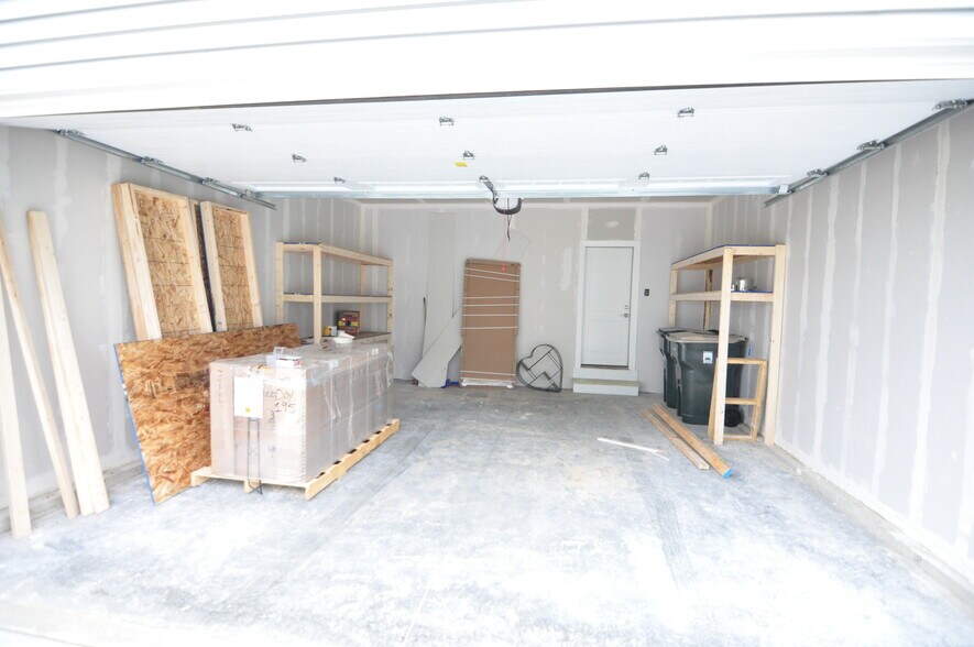 Building Photo - 2714 Bomani Dr