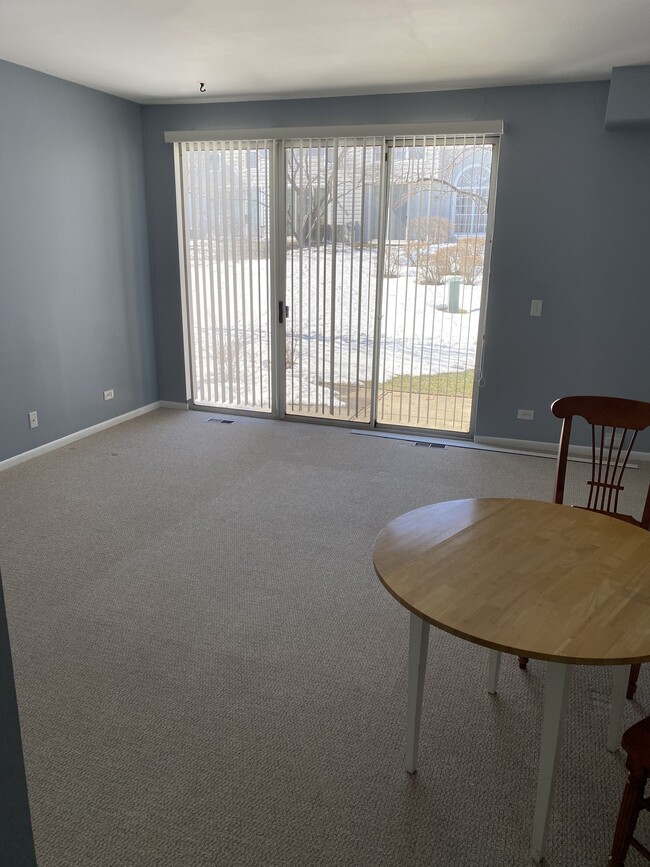 Building Photo - 608 Woodhaven Dr