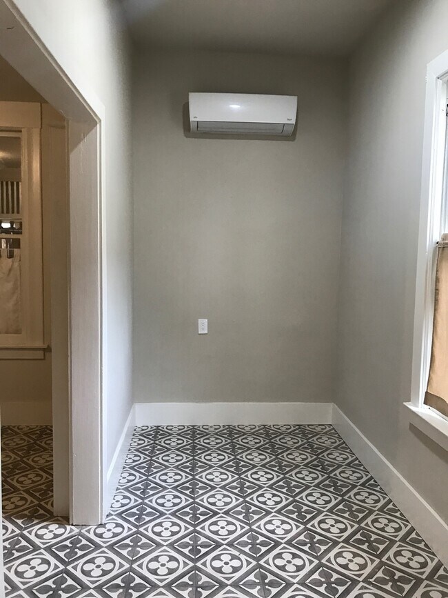 Building Photo - 1316-1318 19th Street