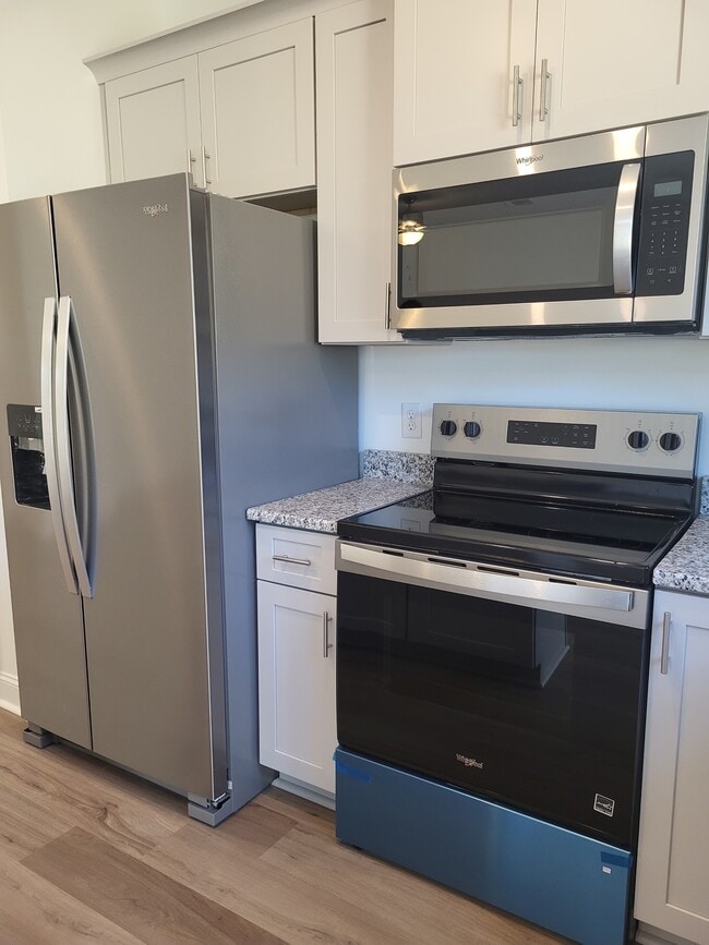 Building Photo - 96 Beaumont Dr