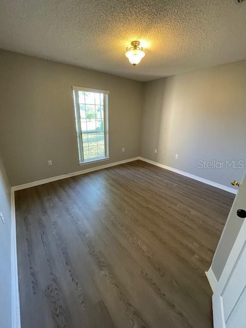 Building Photo - 48 Renworth Ln