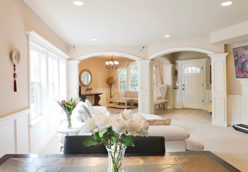 Building Photo - 12323 NE 102nd Ln