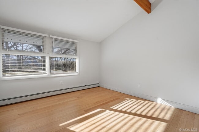 Building Photo - 12 Flintlock Ridge Rd