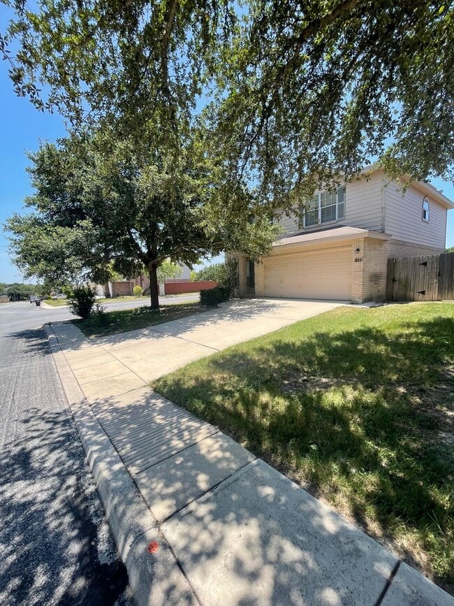 Building Photo - 1403 Diamond Bluff